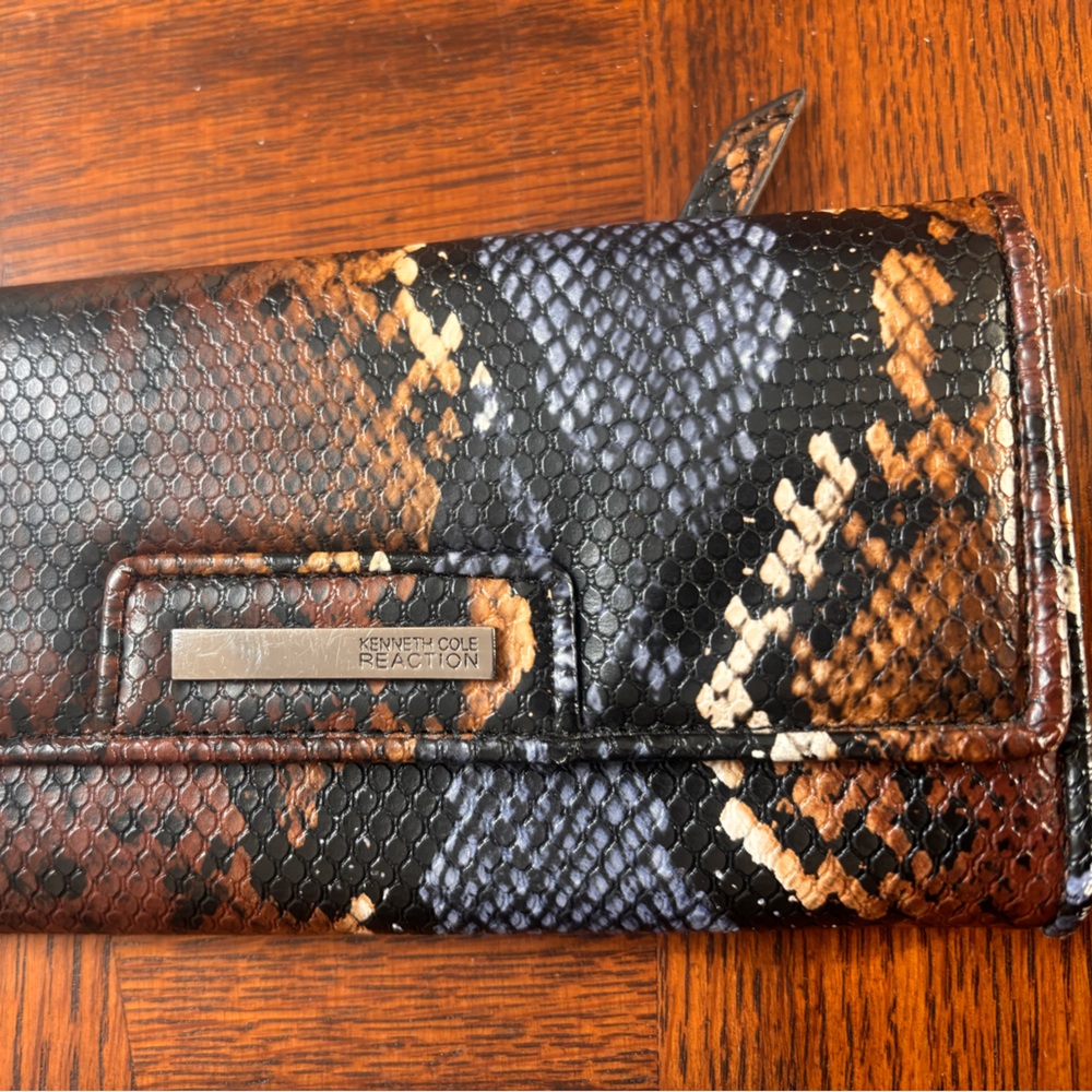 Kenneth Cole Reaction Brown Python Print Bifold W… - image 7